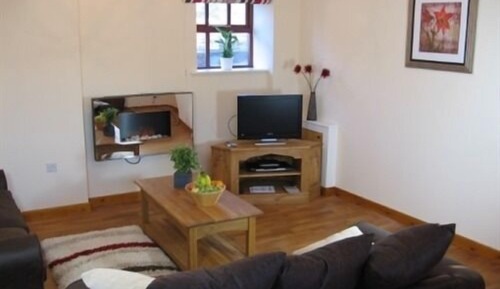 Cottage, Private Bathroom (The Dairy - Broomedge Two)