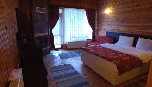 Bungalow, Fireplace