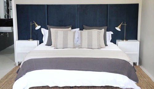 Room, Mountain View (King)