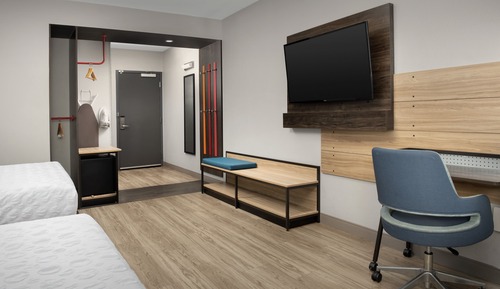 Room, 2 Queen Beds, Accessible (Hearing, Roll-in Shower)