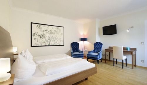 Double Room (AusZeit)