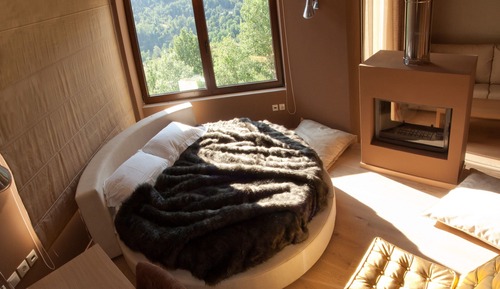 Honeymoon Suite, Mountain View