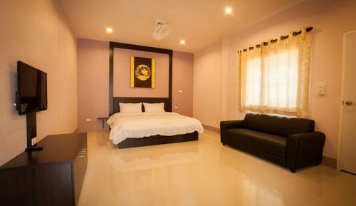 Junior Suite, 1 King Bed, Lanai, Tower