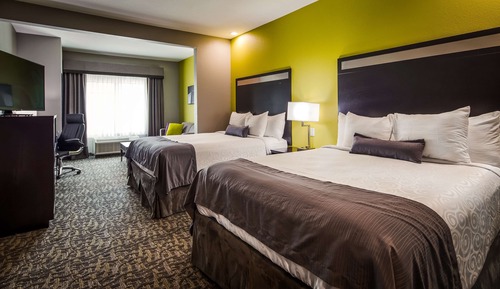 Suite, 2 Queen Beds, Accessible, Refrigerator & Microwave (with Single Sofabed)