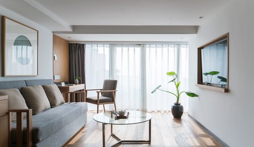 Luxury King-Size Room
