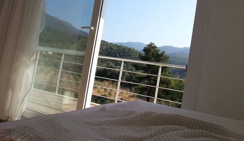 Family Apartment, 2 Bedrooms, Private Bathroom, Slope side