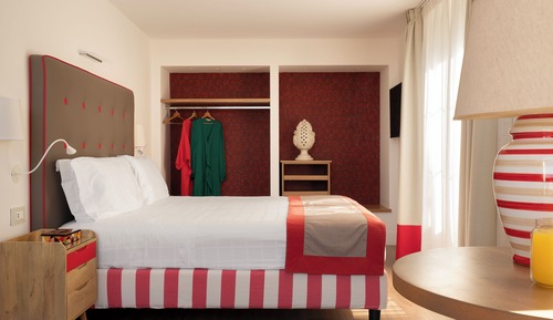 Suite, 1 Bedroom, Terrace, Garden View
