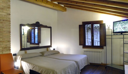 Suite, Private Bathroom
