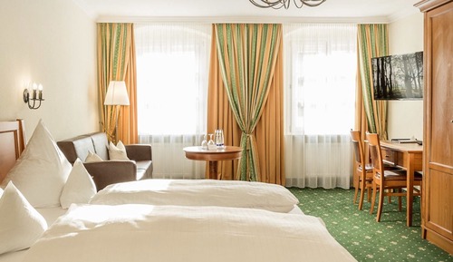 Deluxe Triple Room