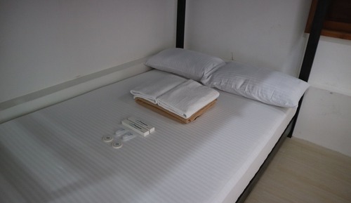 Room, Sea View