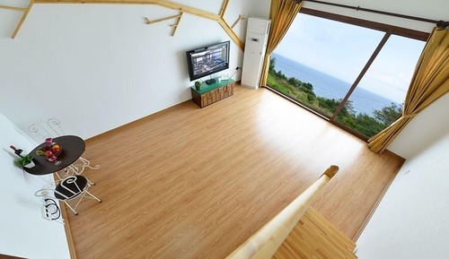 Room (#202, Ondol)