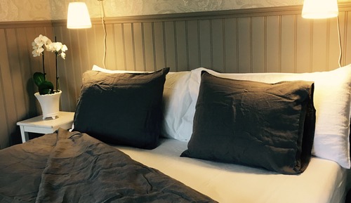 Double Room (North)