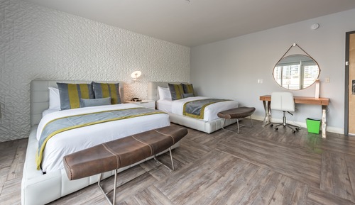Deluxe Room, 2 Queen Beds, Balcony