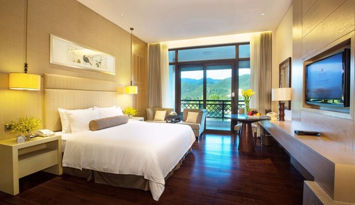 Deluxe Double Room, Lake View