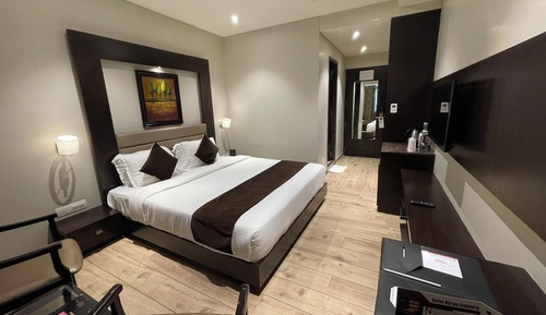 Premier Room, 1 King Bed