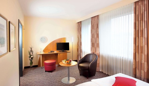 Economy Room, 1 Queen Bed