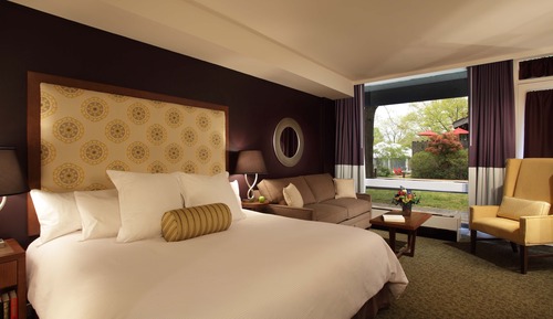 1 King Bed, Non Smoking