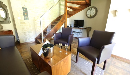 Duplex Suite 