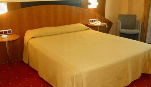 Double Room (with extra bed)