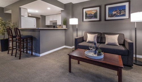 Suite, 1 King Bed with Sofa bed, Kitchenette