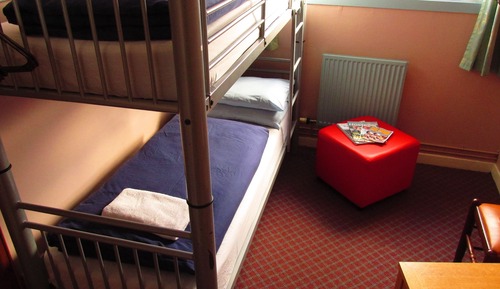 Shared Dormitory, Women only, Shared Bathroom
