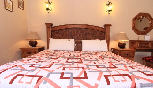 Suite, 1 King Bed