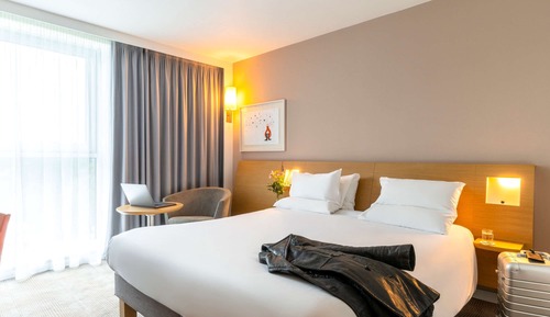 Superior Room, 1 Queen Bed, Accessible