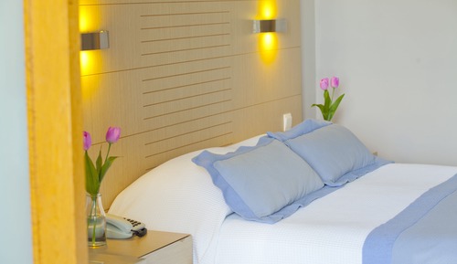 Double or Twin Room, Partial Sea View