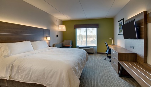 Standard Room, 1 King Bed