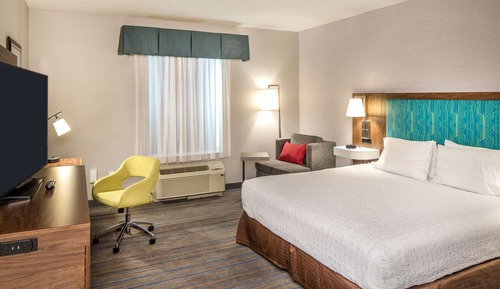 Standard Room, 1 King Bed