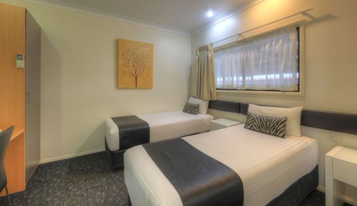 Suite, Multiple Beds, Non Smoking