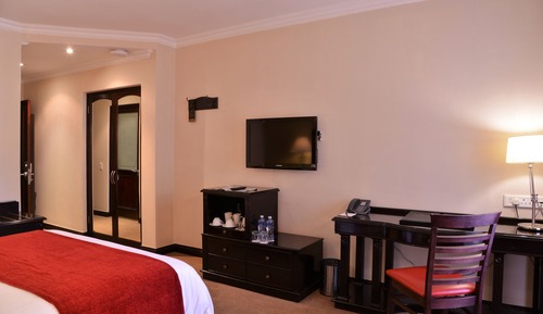 Standard Room, 1 King Bed