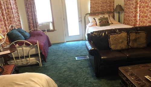 Admiral's Suite