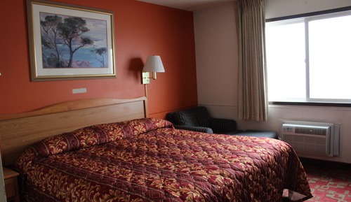 Standard Room, 1 King Bed, Non Smoking