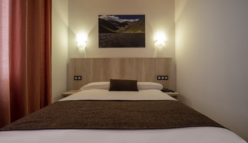 Interior Double Room for single use