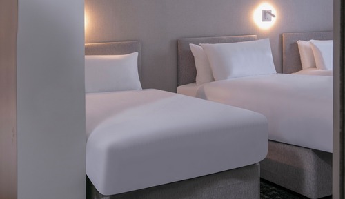 Superior Room, 3 Twin Beds, Non Smoking (Walk-in Shower)