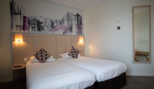 Standard Twin Room