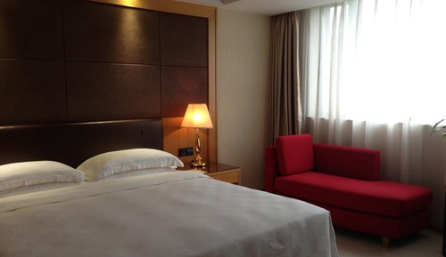 Suite, 1 King Bed