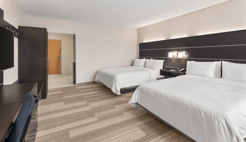 Standard Room, 2 Double Beds, Mobility Accessible (Roll-In Shower)