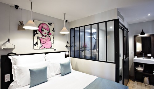 Premium Room