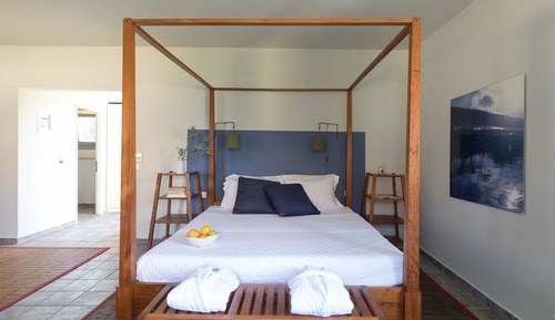 Maisonette (2 Levels, Sea View, Shared Pool)