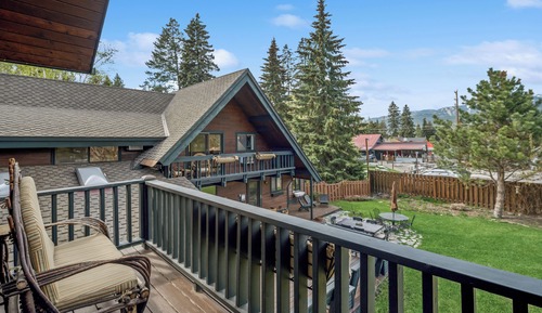 Deluxe Room, 1 King Bed, Fireplace, Mountain View (Beargrass)