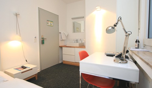 Economy Single Room, Shared Bathroom