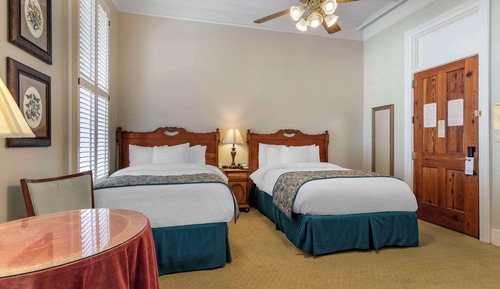 Standard Room, 2 Queen Beds, Non Smoking
