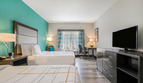 Room, 2 Queen Beds, Accessible, Non Smoking (Mobility Accessible)