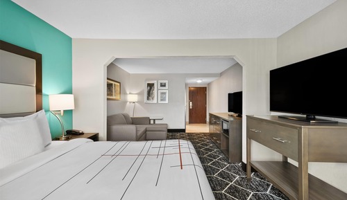 Studio Suite, 1 King Bed, Non Smoking