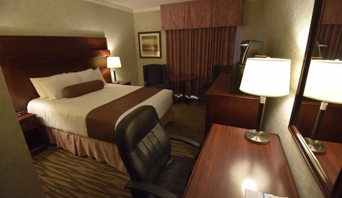 Standard Room, 1 Queen Bed, Non Smoking