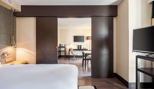 Suite (Maisonette, with View)