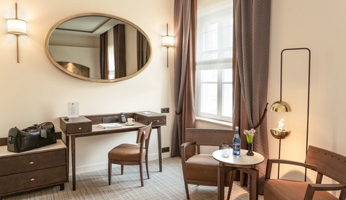 Superior Room, 1 King Bed