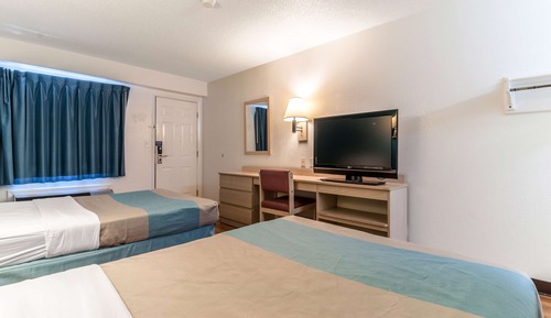 Standard Room, 1 Queen Bed, Non Smoking